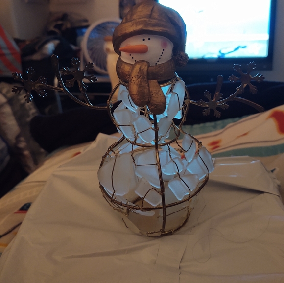 Other - Snowman Decor with Gold Accents 7" Pre-loved FOR DISPLAY ONLY